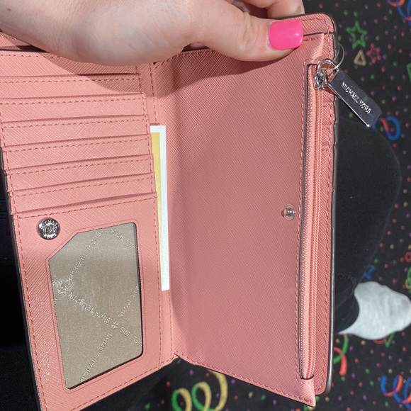 Michael kors wallet, LIGHT PINK - Picture 3 of 5